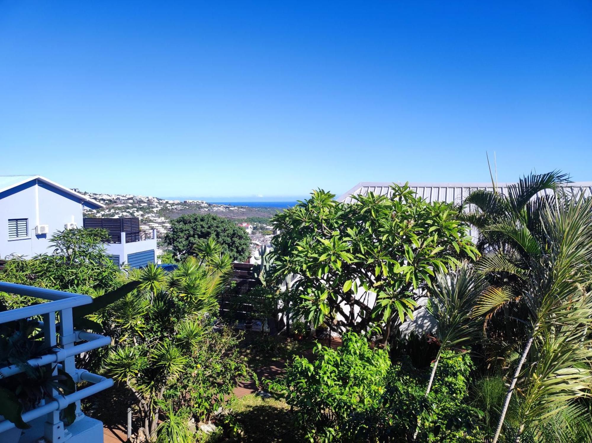 Le Nid Oceanique ! Appart T2 Avec Terrasse, Vue Mer Et Parking Prive En Sous Sol, Proche Du Centre Ville De Saint Gilles Les Bains Esterno foto